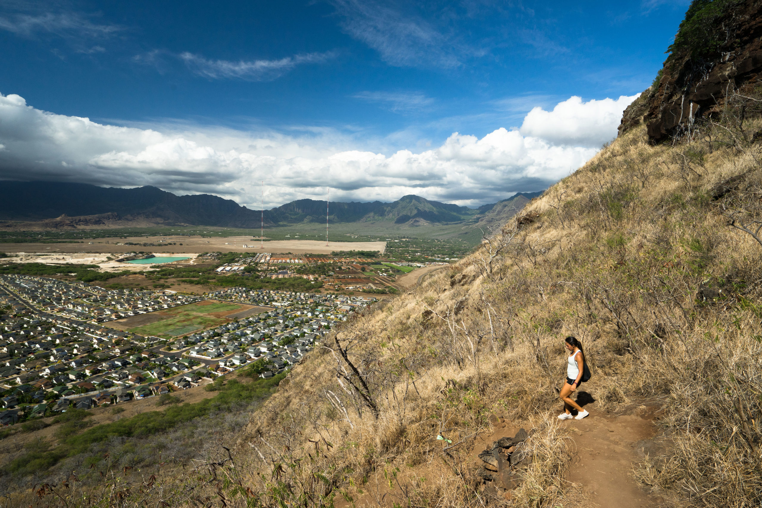 Pink Pillbox Hike On Oahu Hawaii Maili Pillbox (Puu O Hulu)