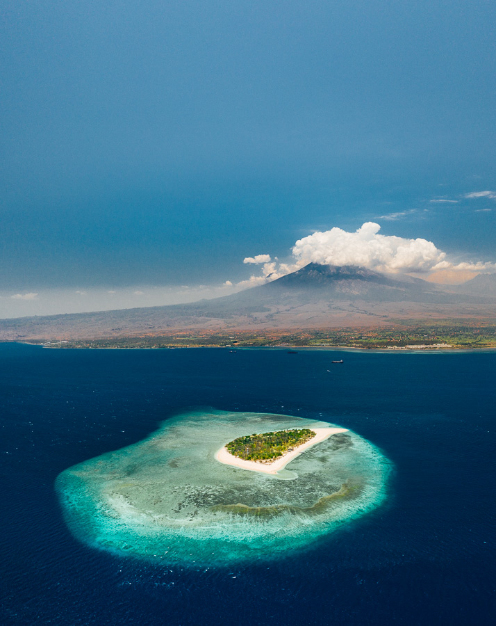 tabuhan island menjangan island east java