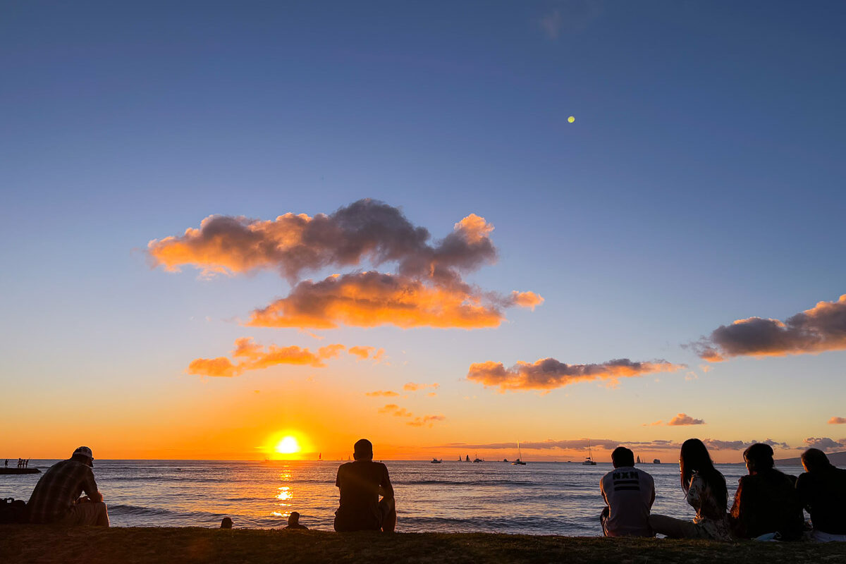 THE WEEKLY #299: BACK ON ISLAND