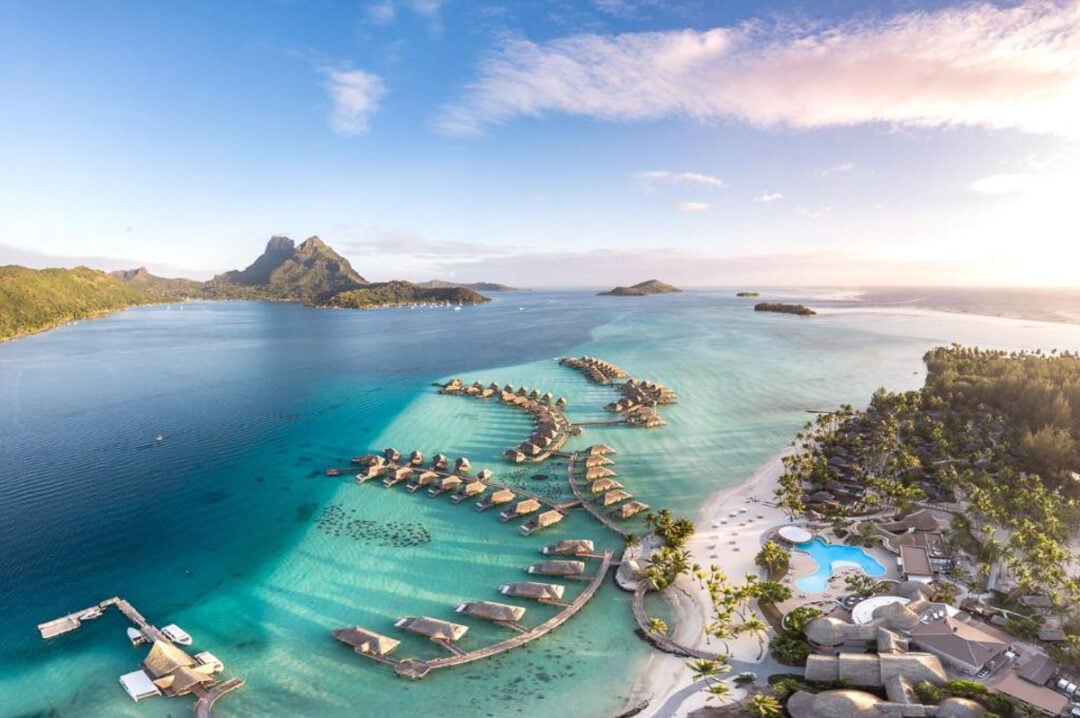 20-best-overwater-bungalows-in-tahiti