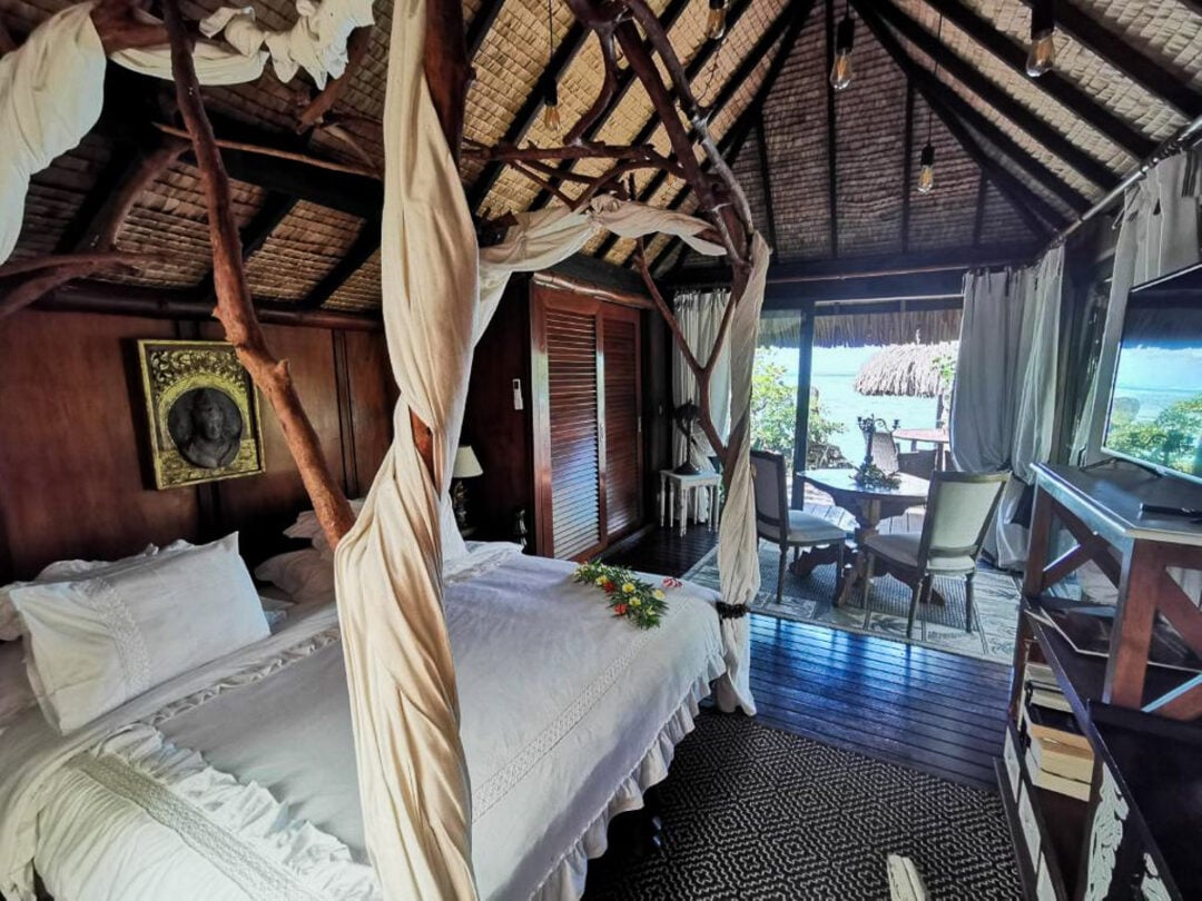 8 Best Overwater Bungalows In Moorea