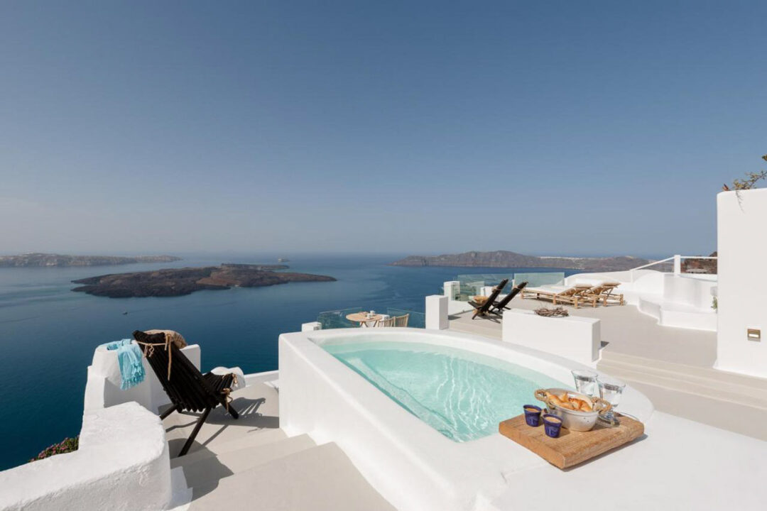 View of Best Cave Hotels in Sanorini