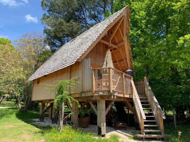 Image showcasing Top 20 Eco-Lodges in France