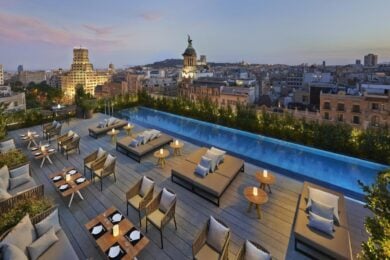 Barcelona hotels with rooftop pools