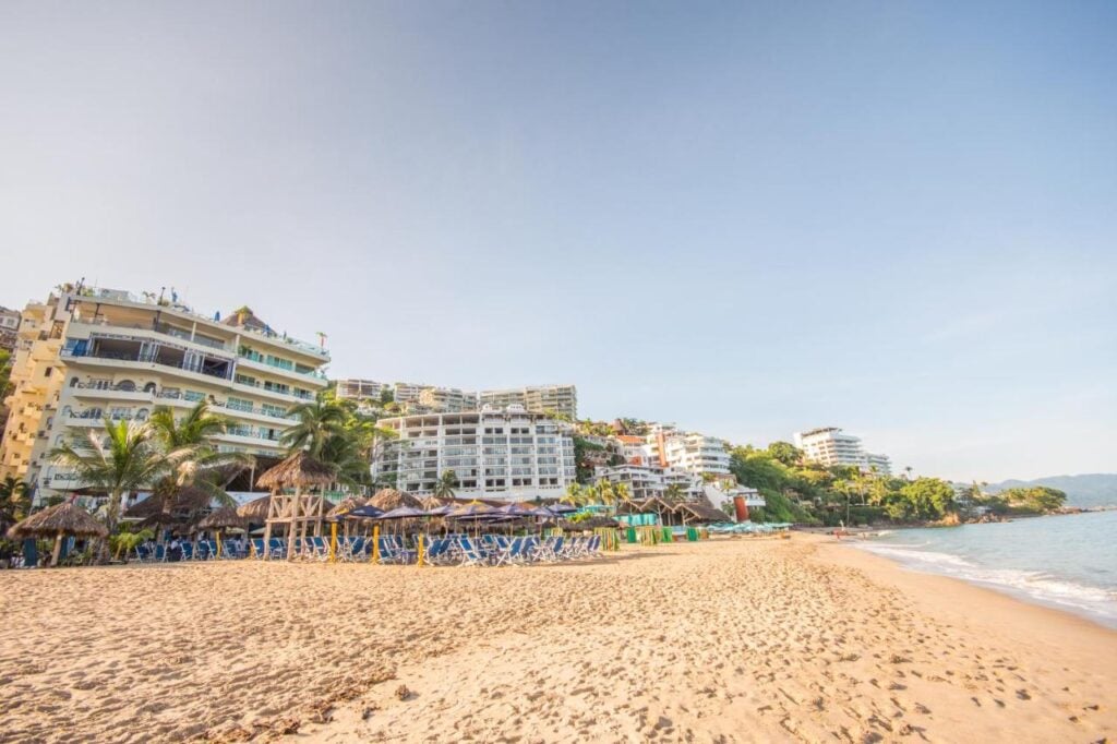 Blue Chairs Resort by the Sea - Adults Only