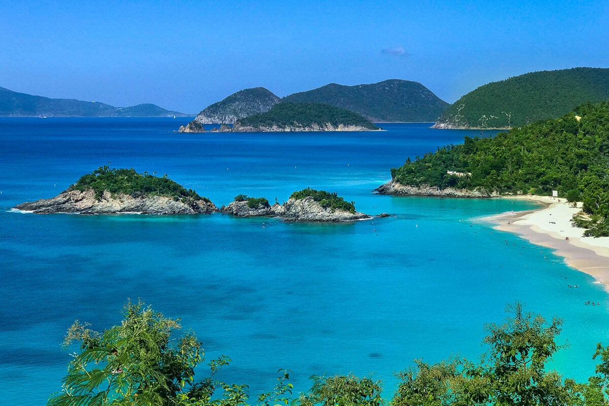 Beyond the Beaches: Discover the USVI’s Underwater Wonders by Sailboat